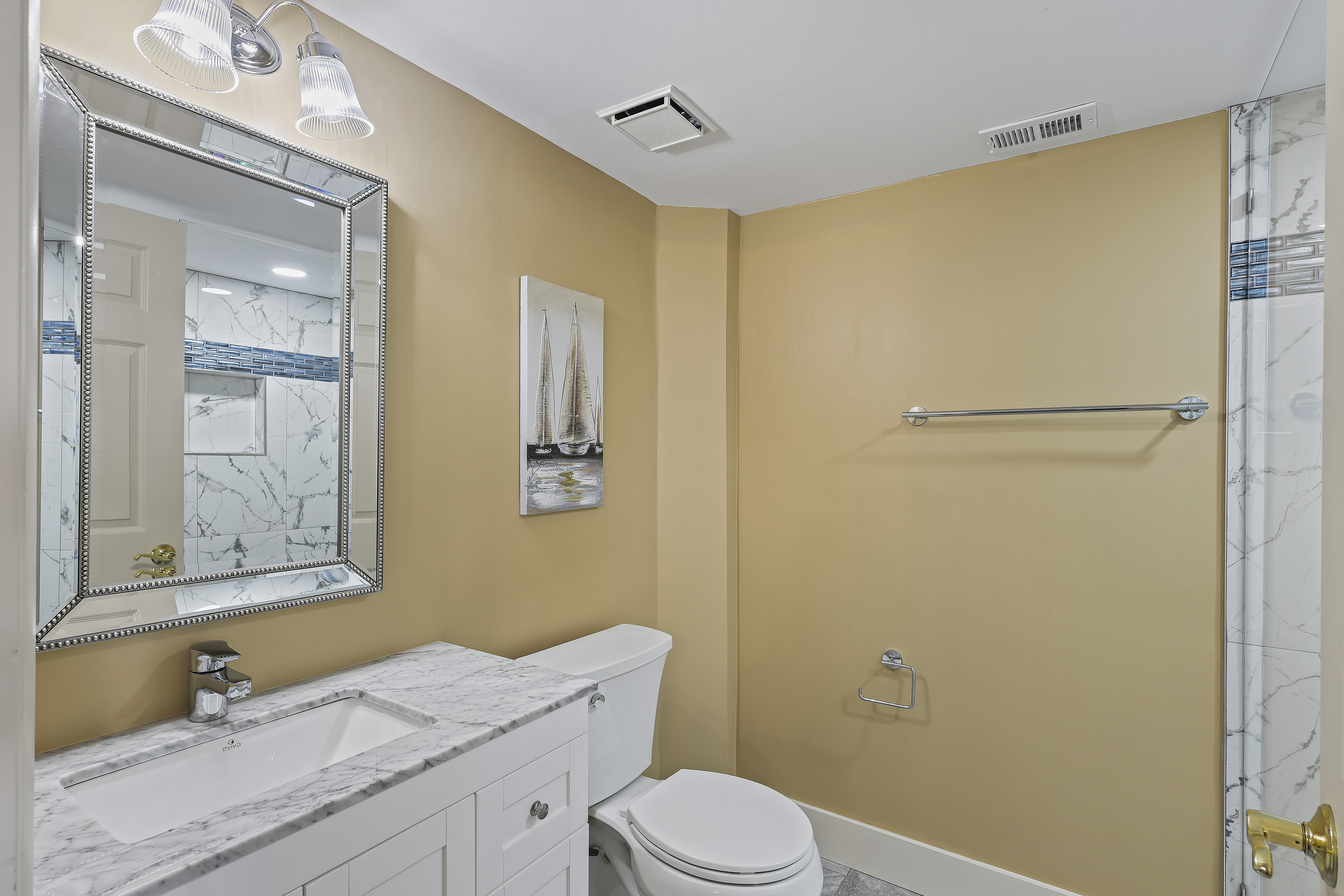 Secondary Bath - Calm & Cream