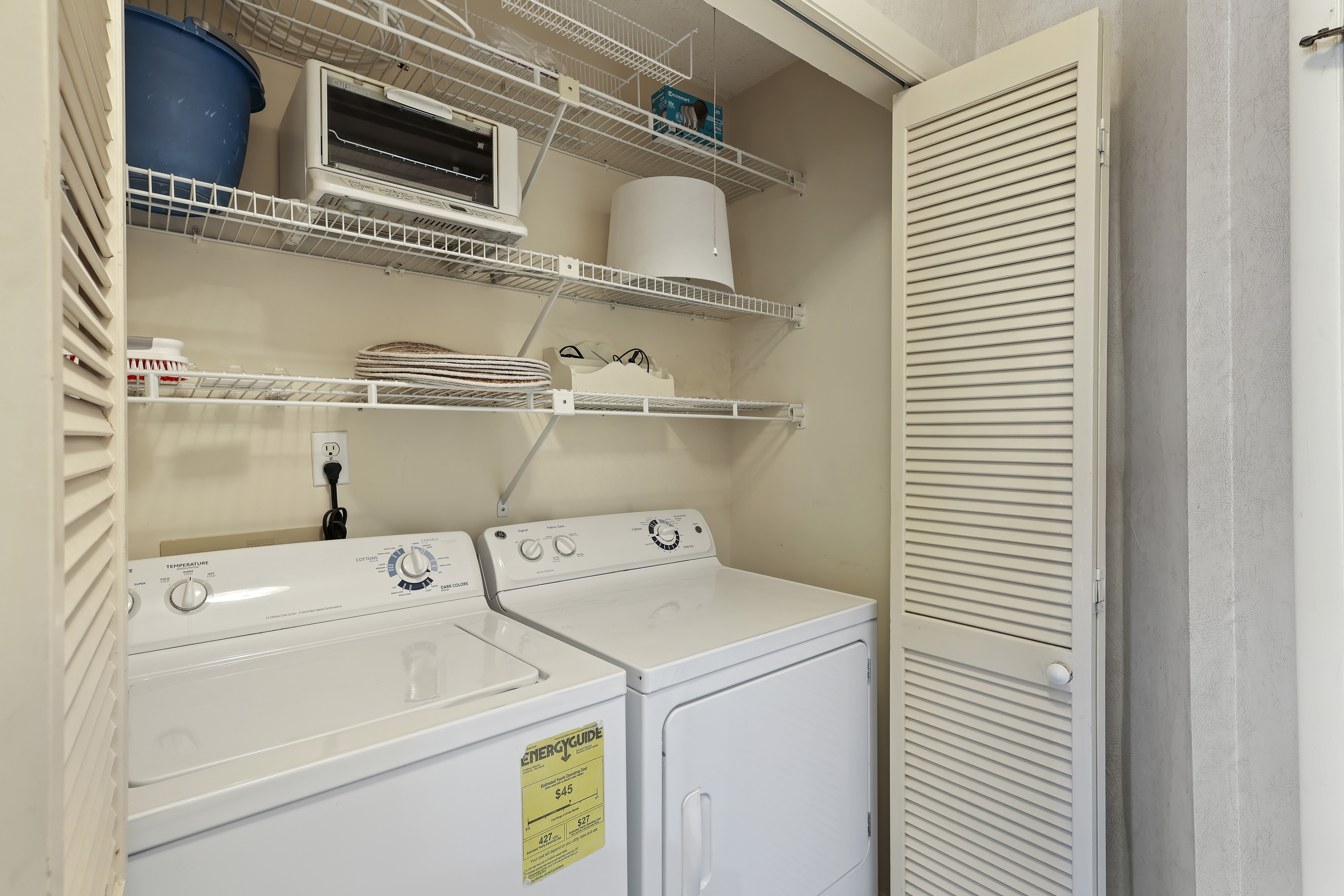 In-Unit Washer & Dryer Perfect for Extended Stays