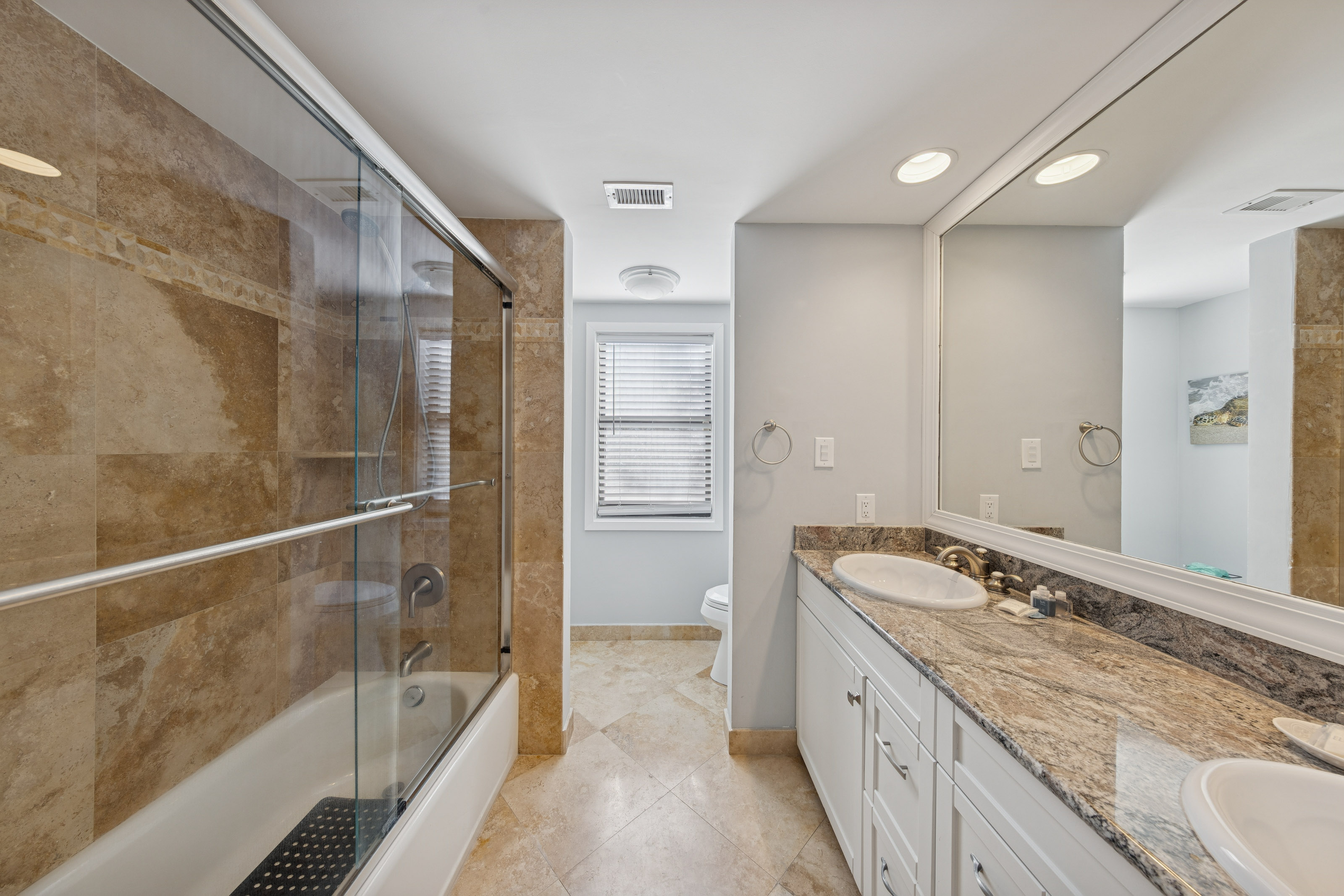 A Stylish Bathroom with a Walk-In Shower