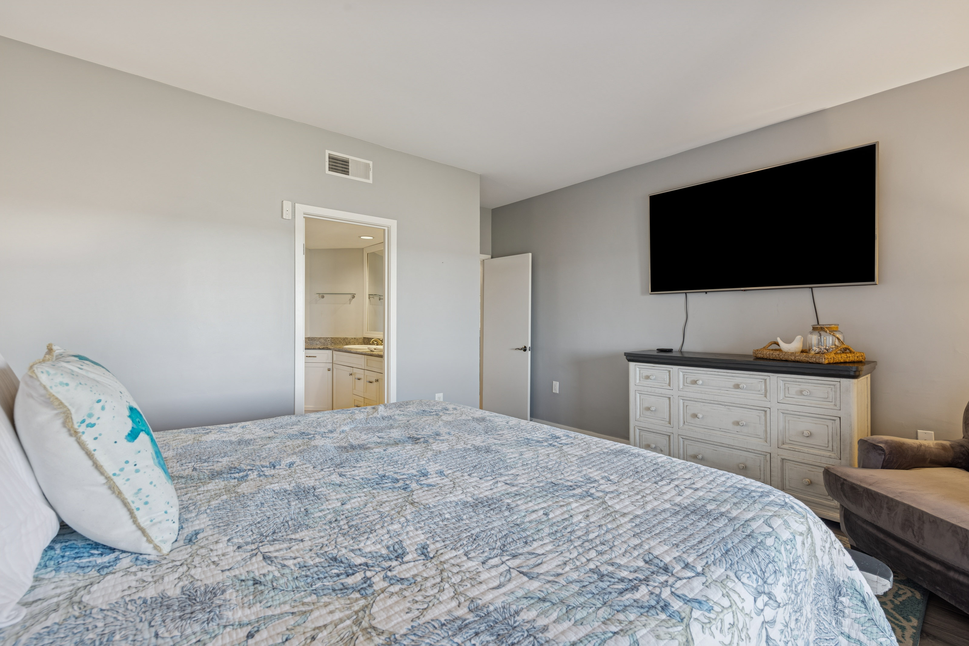 Late-Night TV Binge-Watching Awaits