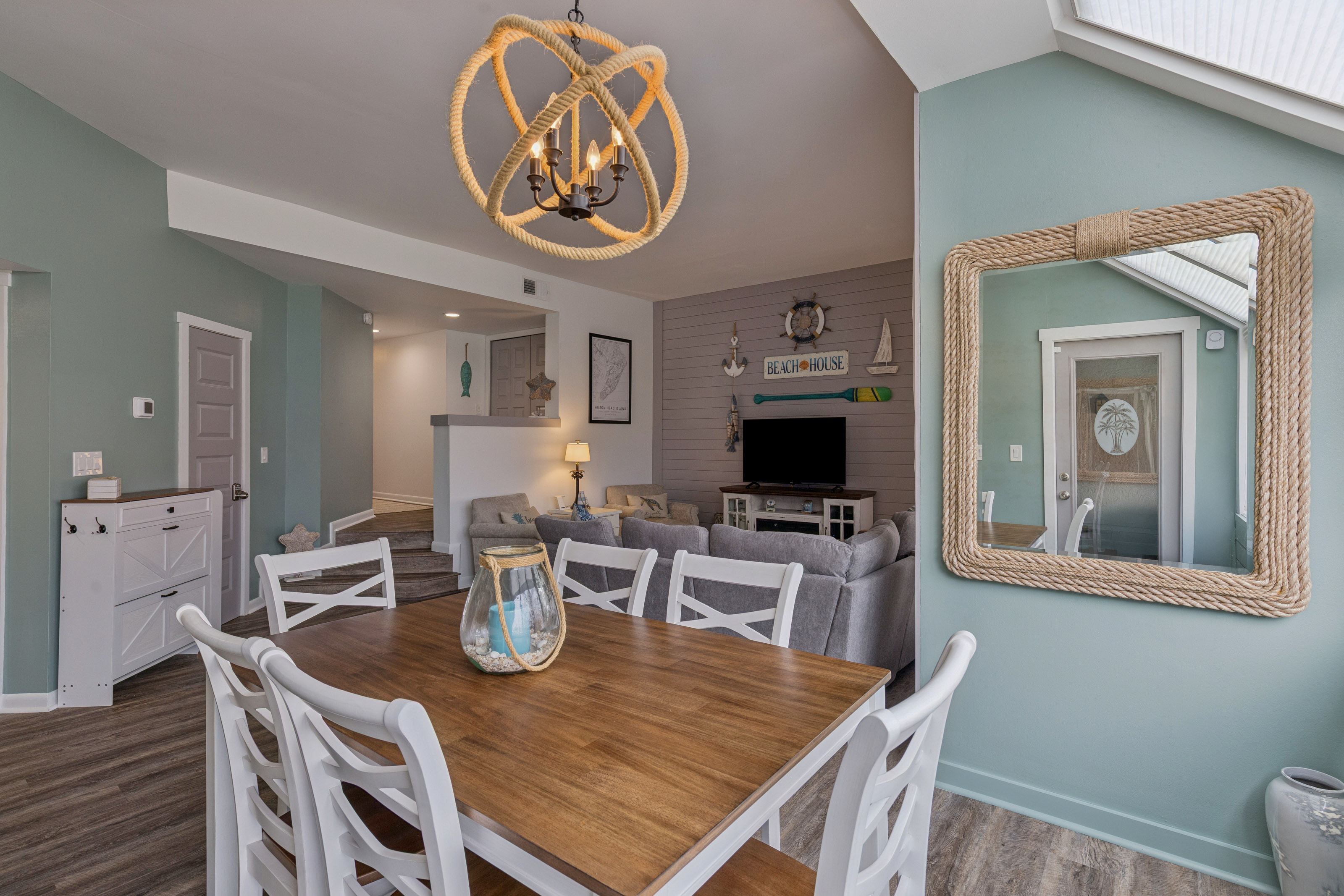 Spacious Place for a Family Gatherin