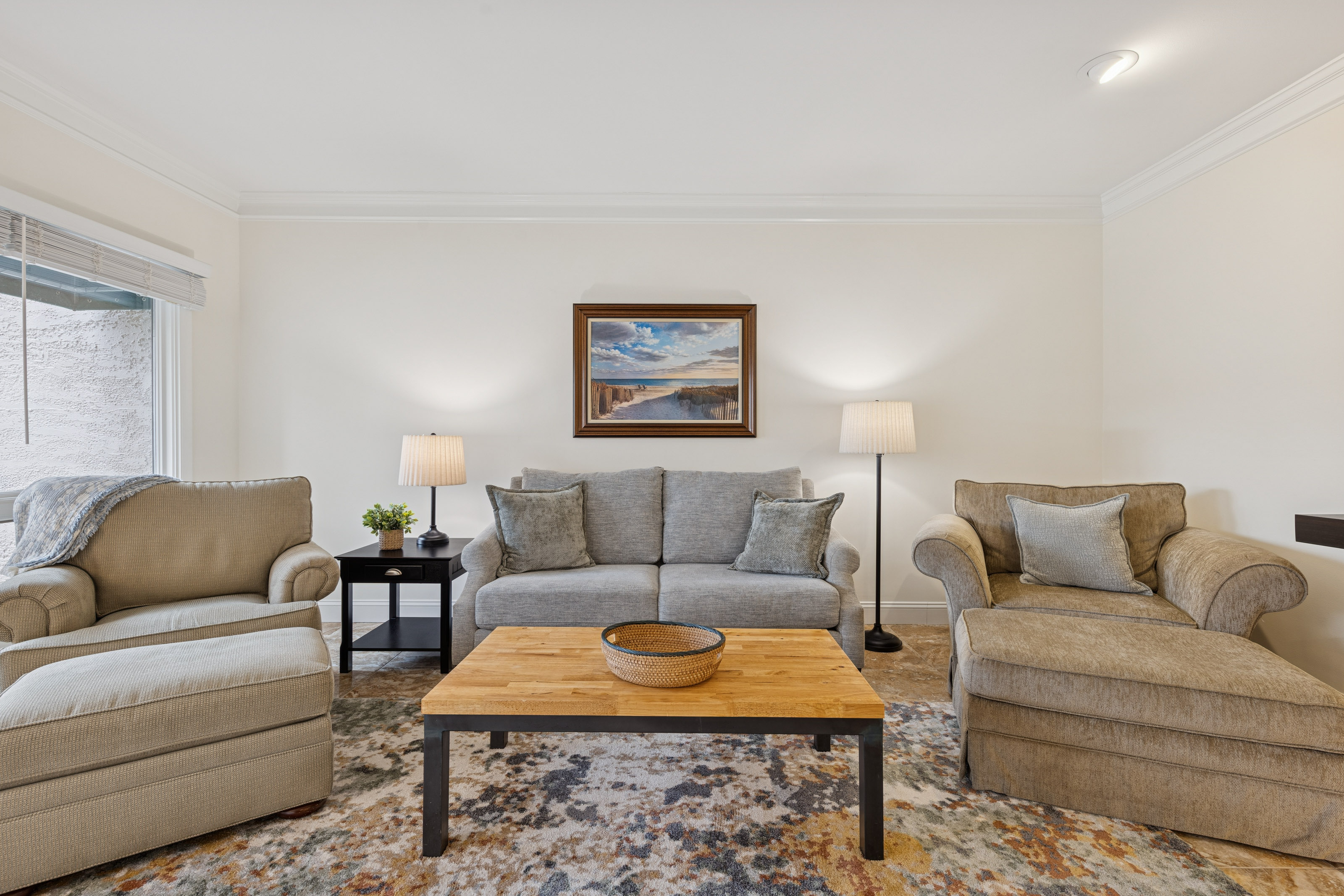 Perfect Space for Late Night TV Binge or an Afternoon Nap