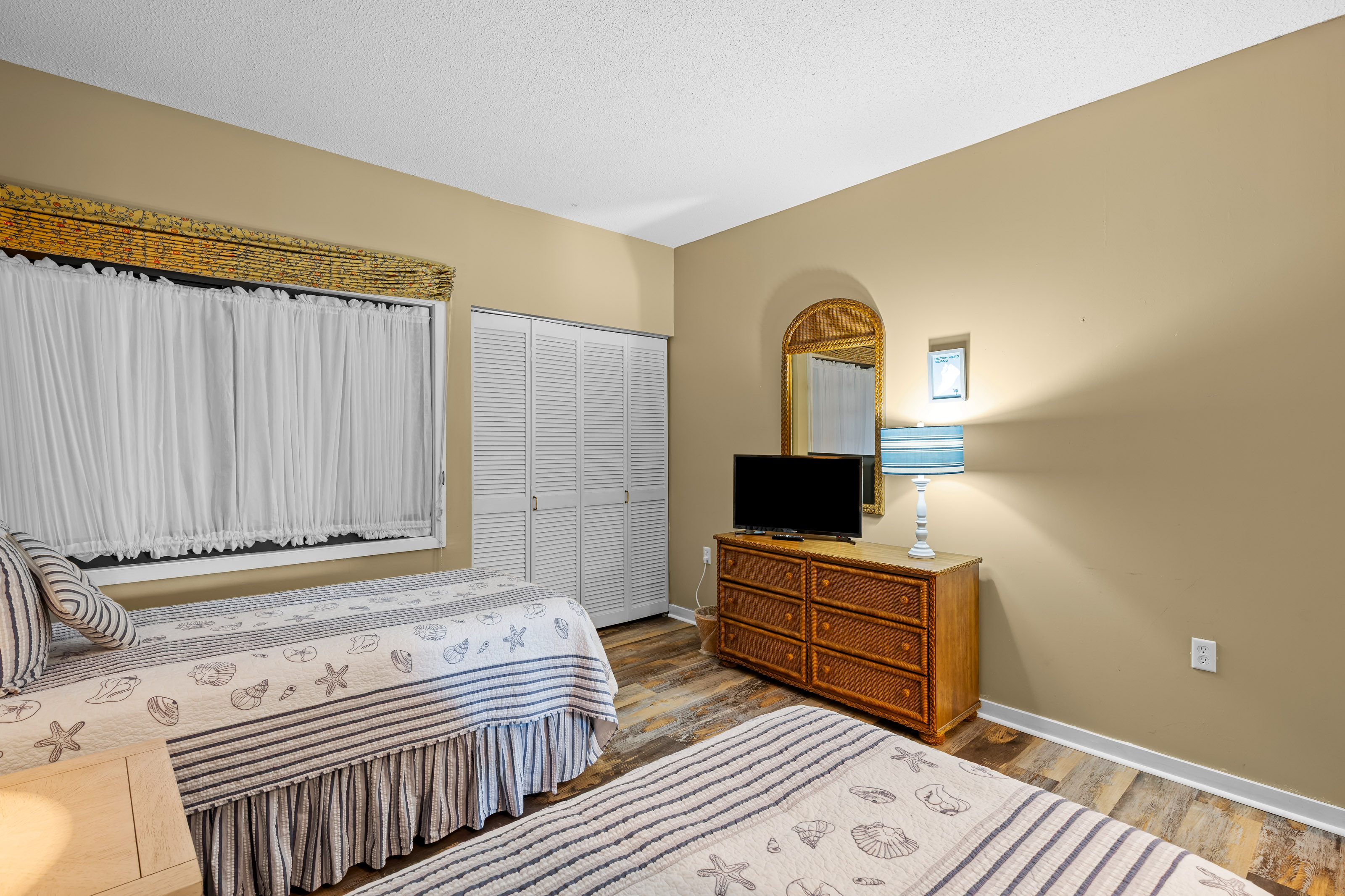 Relaxed Coastal Guest Room
