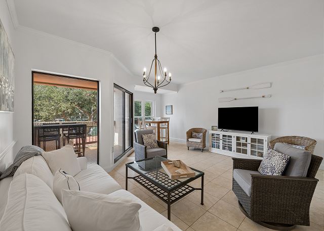 Close to Beach Couple's Retreat