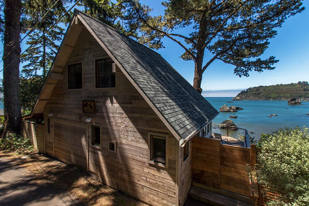 Raven House Soak In Hot Tub W Ocean Views Trinidad Retreats