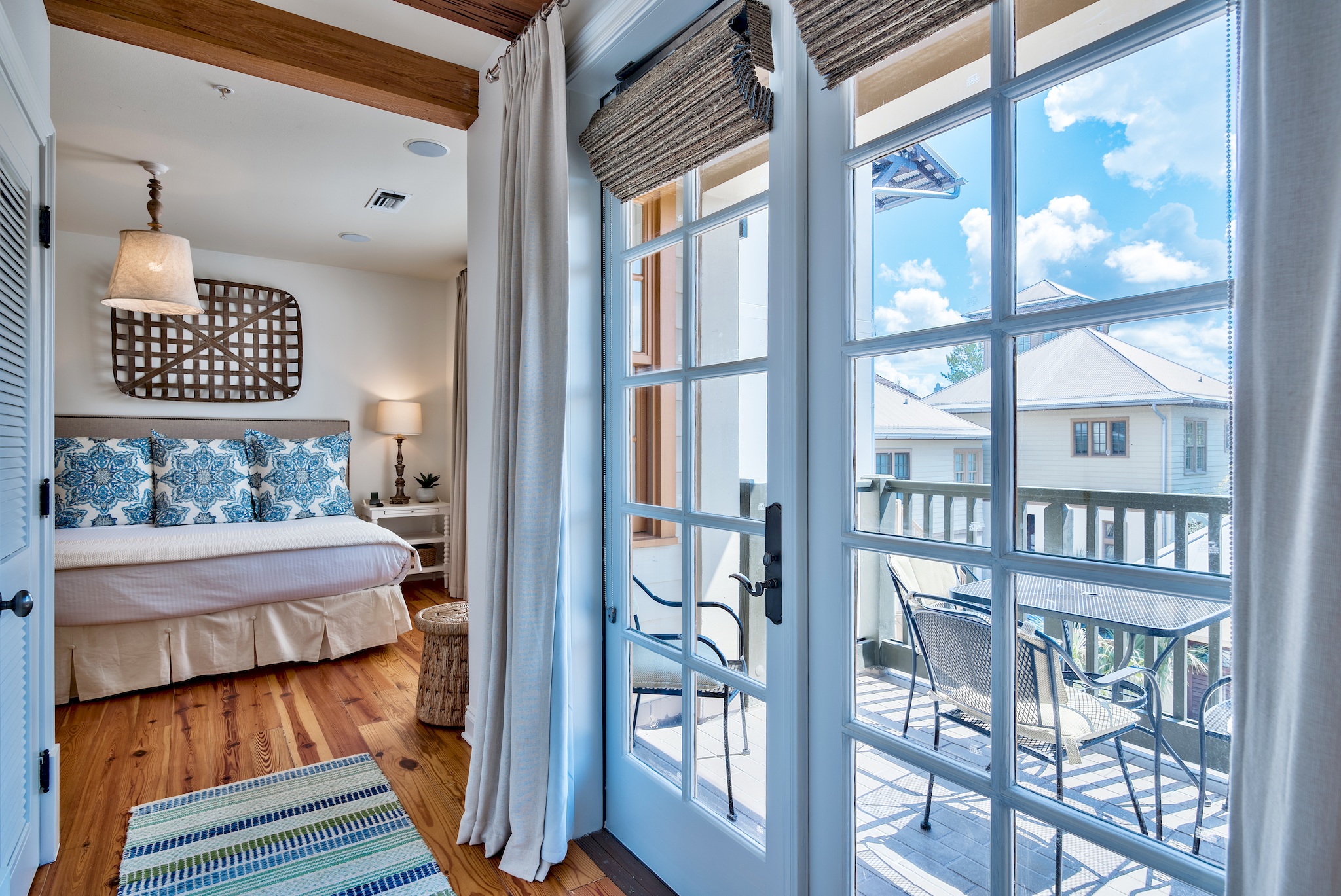 Rosemary Beach 34 N Barrett Square 2E 360 Blue Vacation Rental