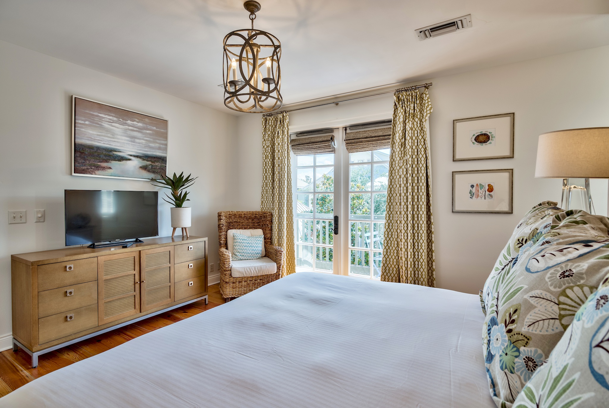 Rosemary Beach 34 N Barrett Square 2E 360 Blue Vacation Rental