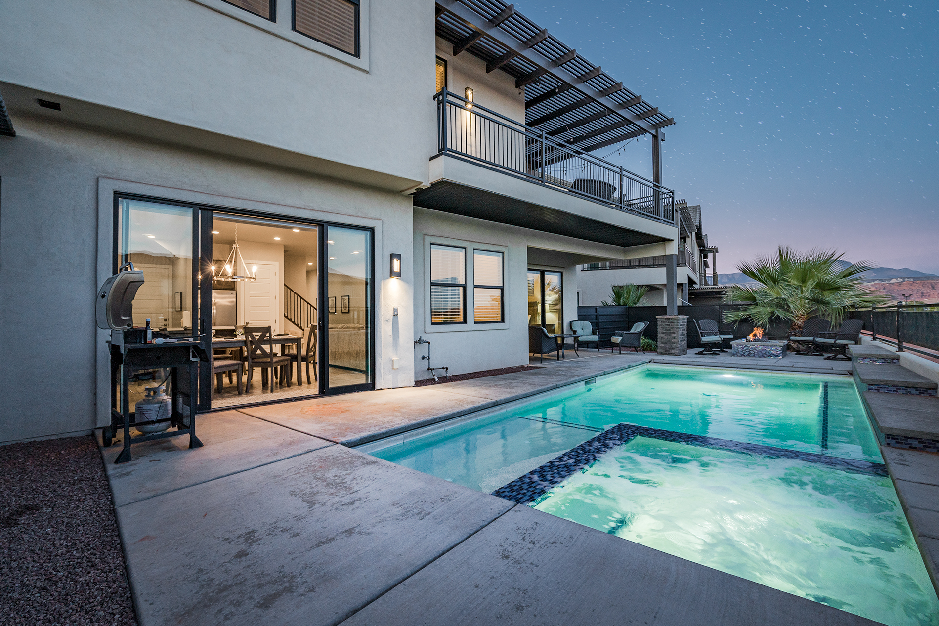 61| Poolhouse Haven at Ocotillo Springs with Private Hot Tub