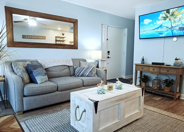 Sea Largo at Largo Mar One BR Condo - Free Beach Chairs - Sleeps 4