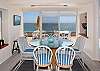 Oceanfront Dining 
(Seating for 6 plus 2 additional counter stools)