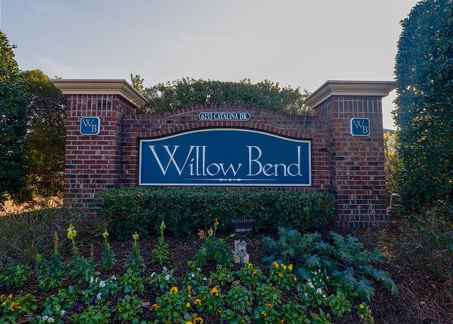 Willow Bend Entrance