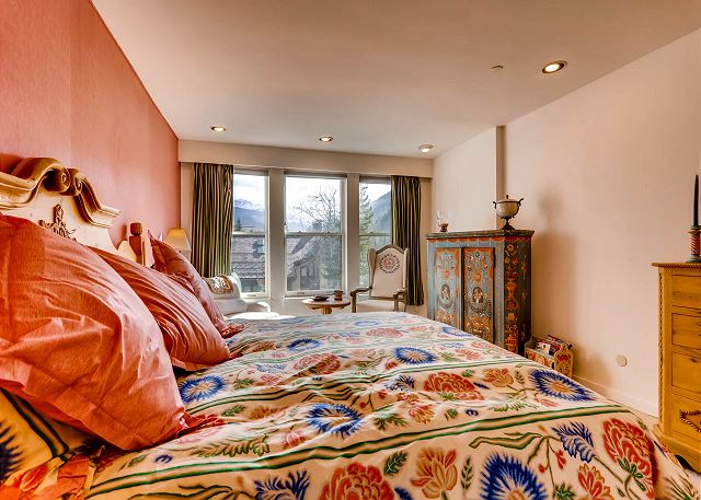 Northwoods Juniper 205, 3BD Ski-In Ski-Out Condo 6