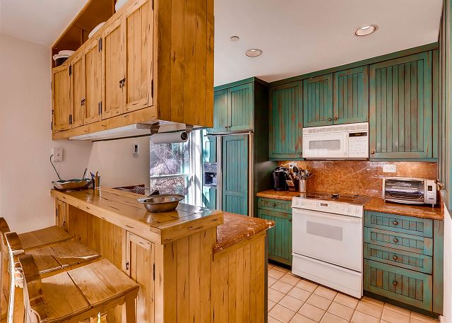 Northwoods Juniper 205, 3BD Ski-In Ski-Out Condo 3