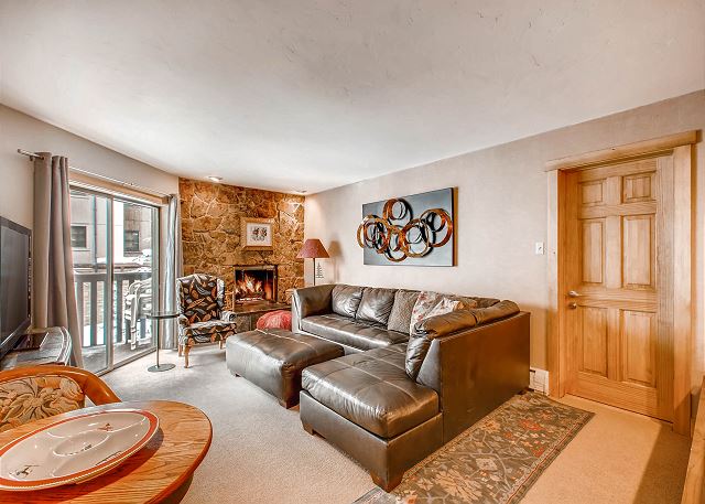 Westwind 208L 1BD 1BA Gold Condo in Lionshead Village
