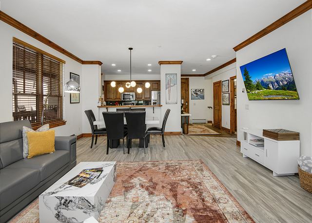 Brookside Townhome 201, 3BD in Avon with Amenities 2