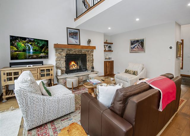 Timber Falls 304, 3BD East Vail Condo with Amenities 2