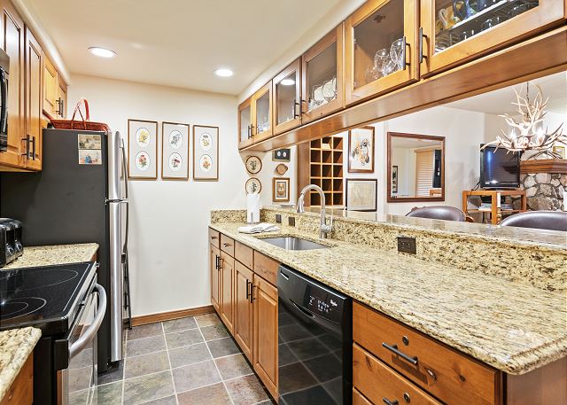 Borders Lodge L405 2BD Beaver Creek Ski-In, Ski-Out Condo 5