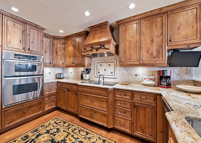 Borders Lodge U407 3BD Beaver Creek Ski-In, Ski-Out Condo 3