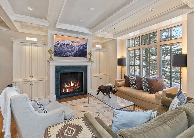 Creekside C - Townhome w/ Patio & Walk to Lift 3Bd 3.5Ba