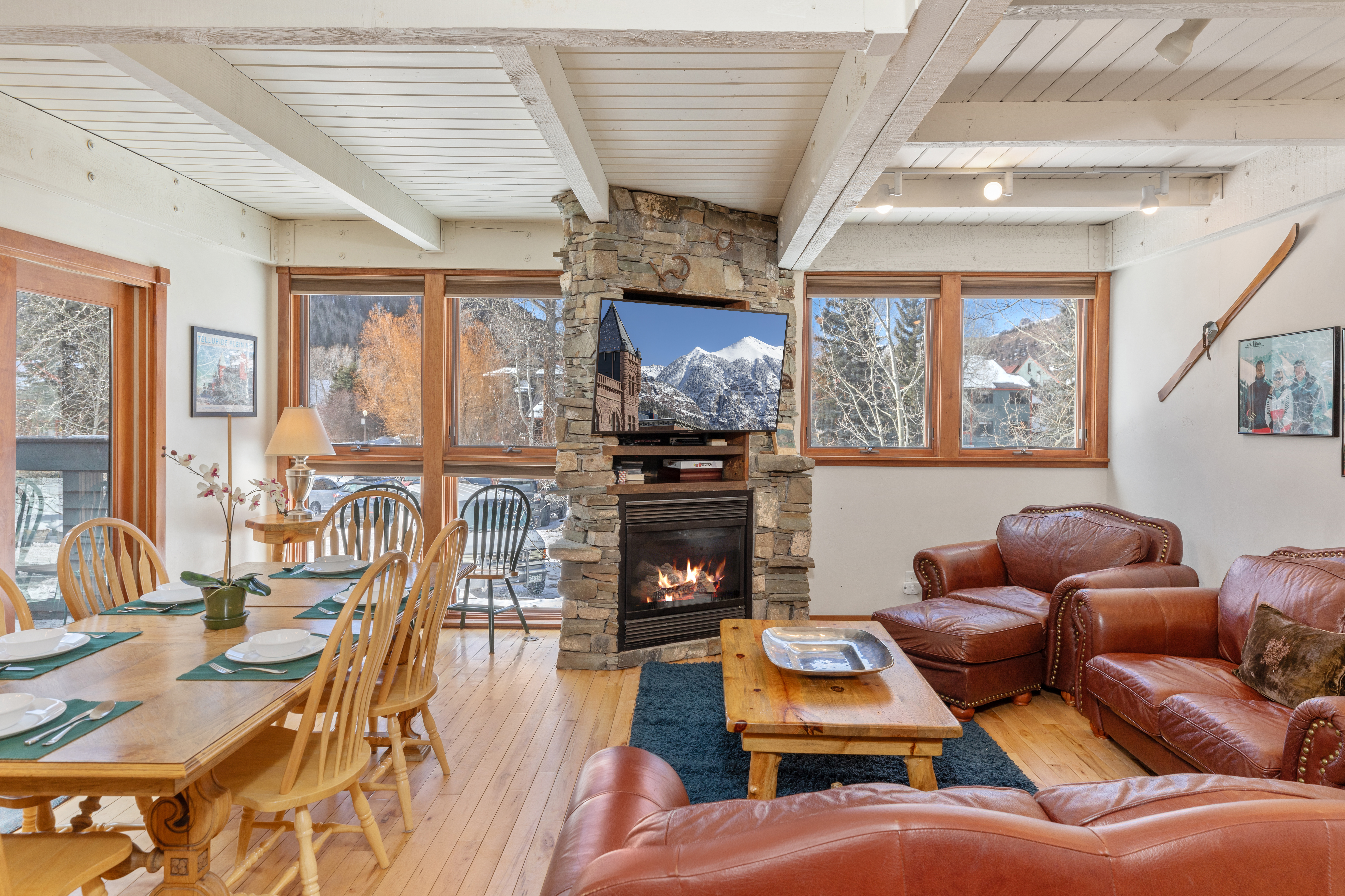 Telluride Lodge 337 - 3br 2ba Sleeps 8 - Patio, Common Hot Tub - Telluride, CO