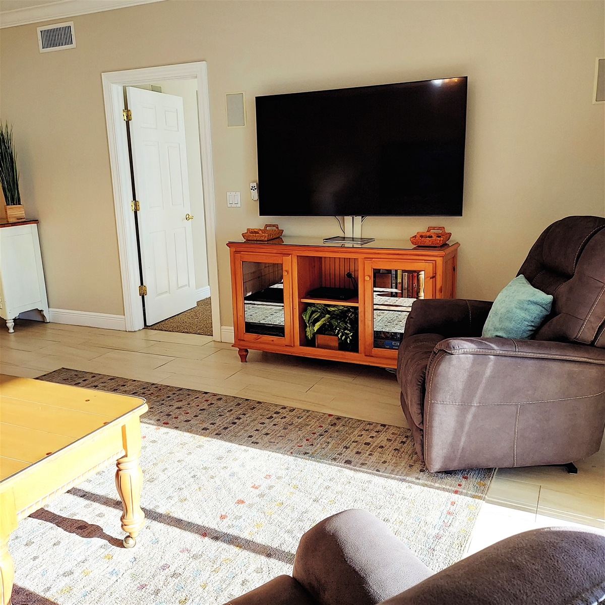 65 Inch Flat Screen TV