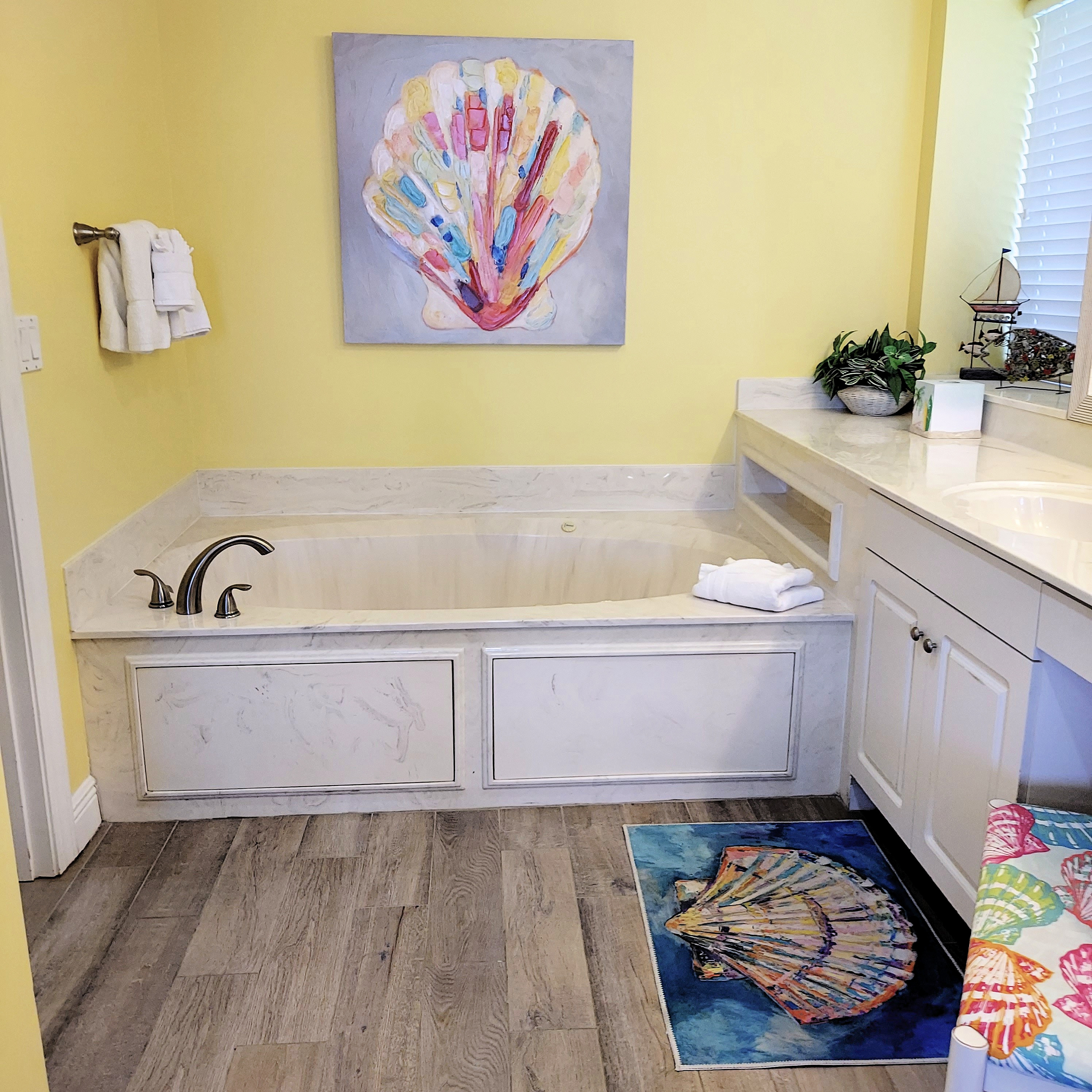 Jacuzzi Tub