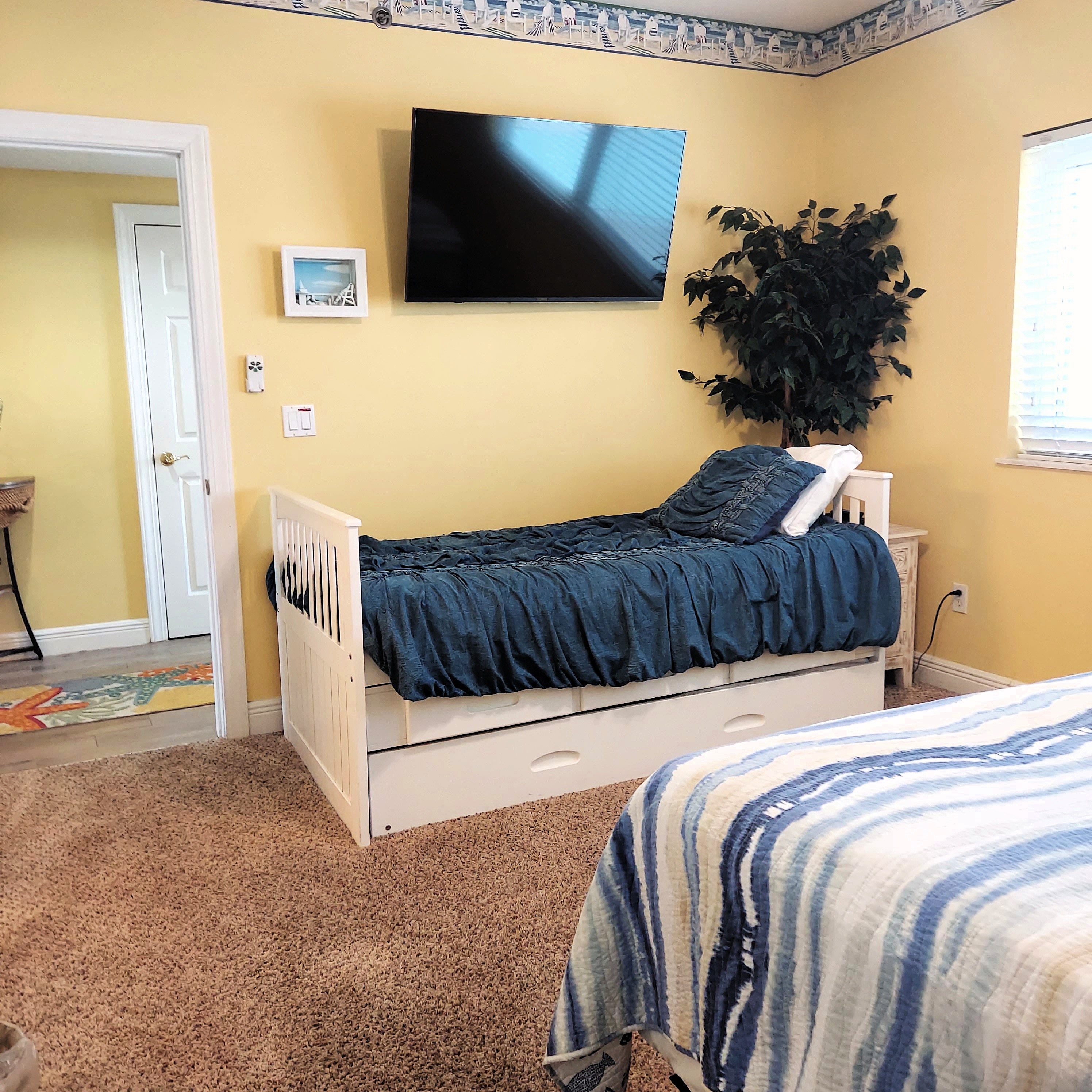 Trundle with Twin Bed