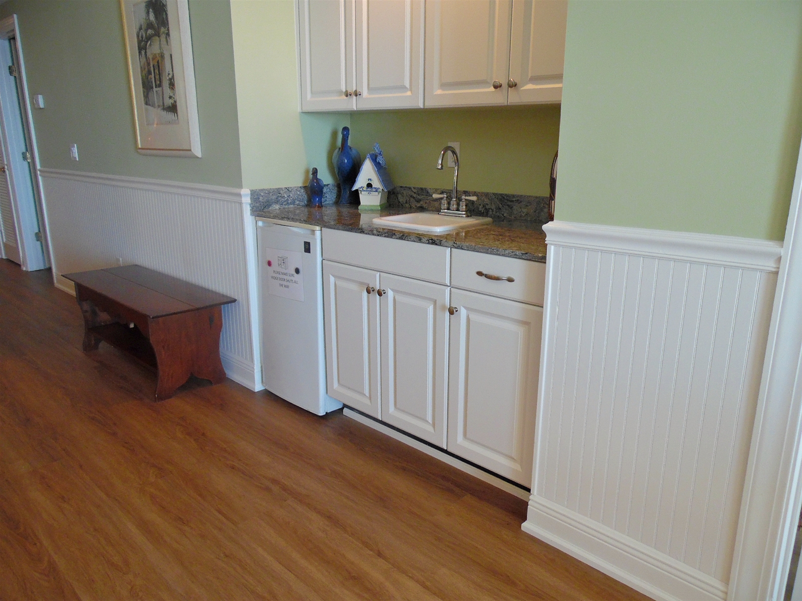 Wet Bar with Minifridge