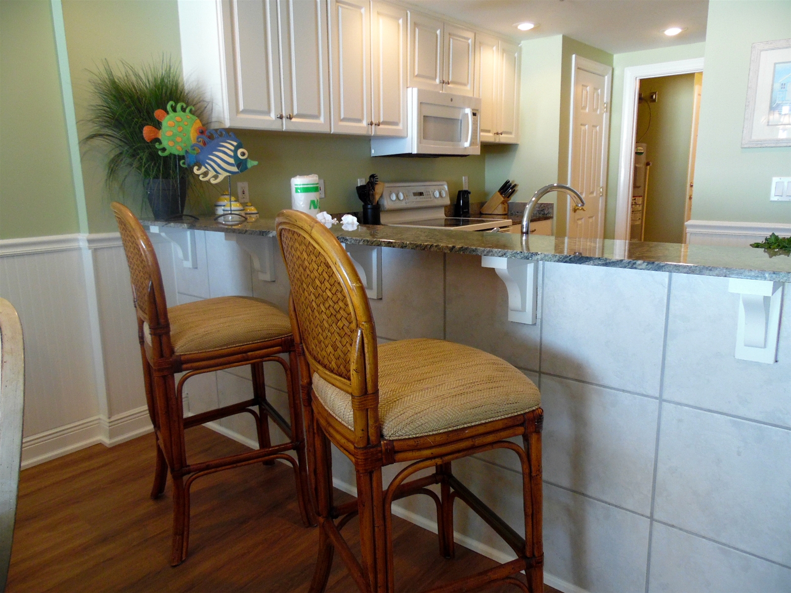 Bar with Seating for 2