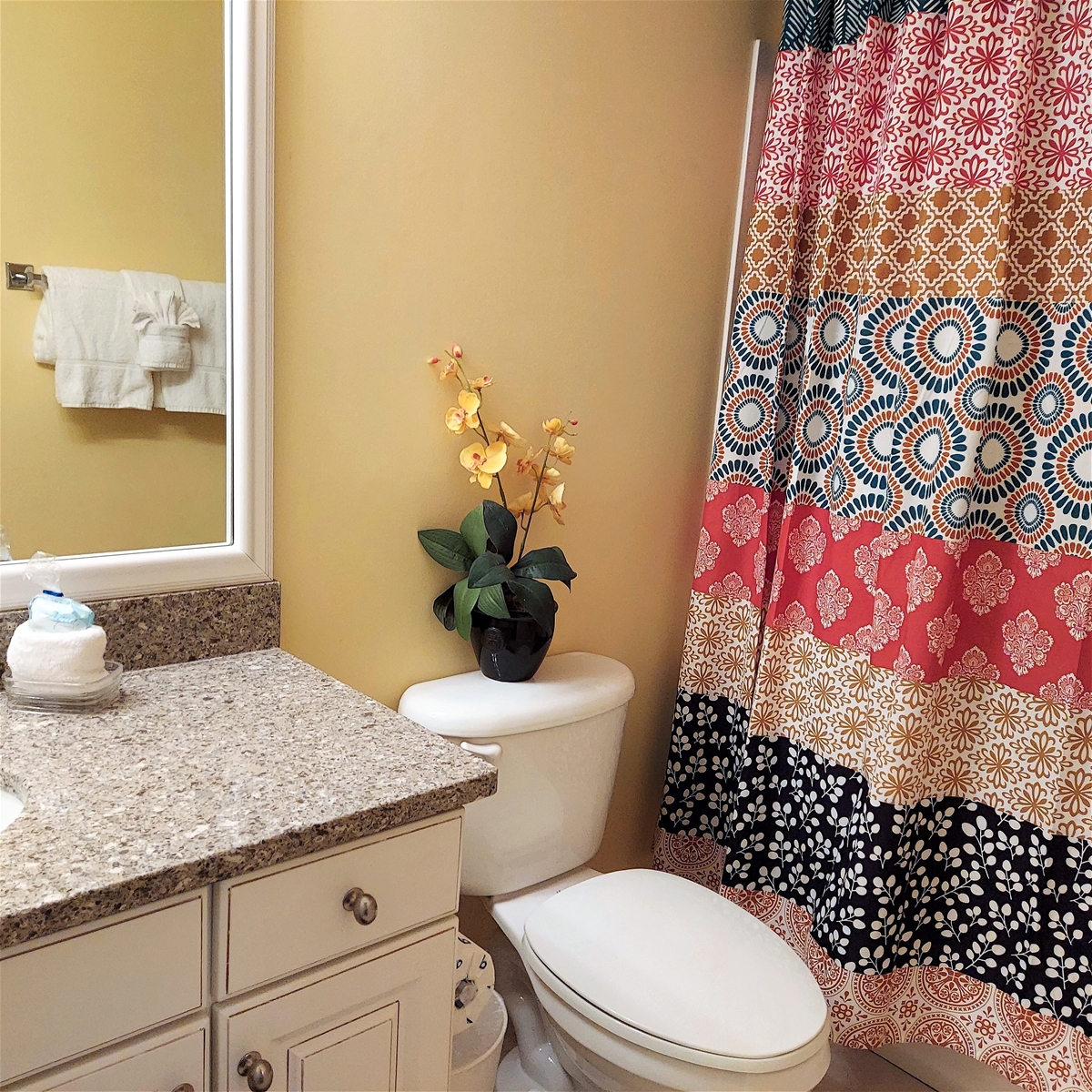 Queen Bedroom Private Bath