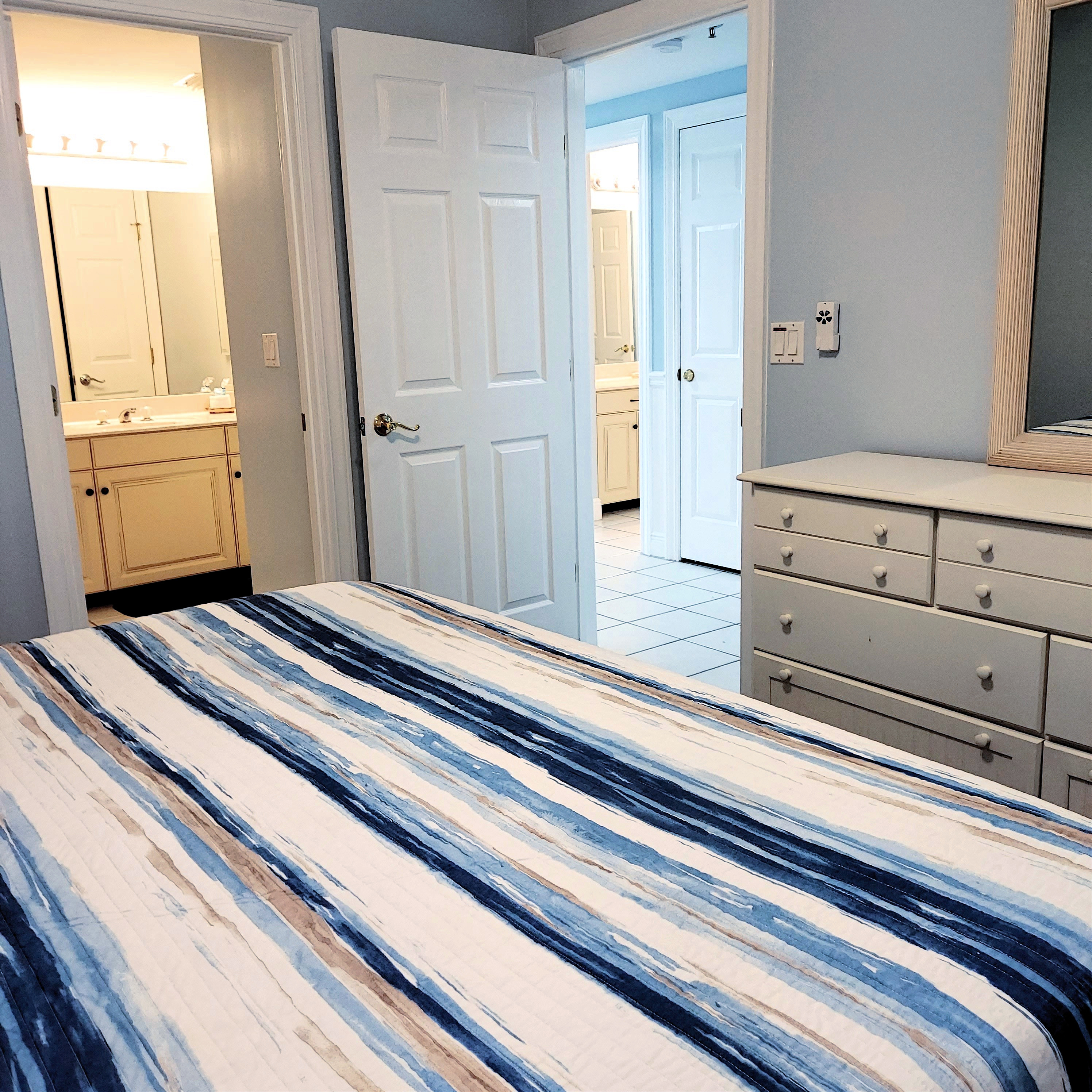 King Bedroom Private Bath Entrance