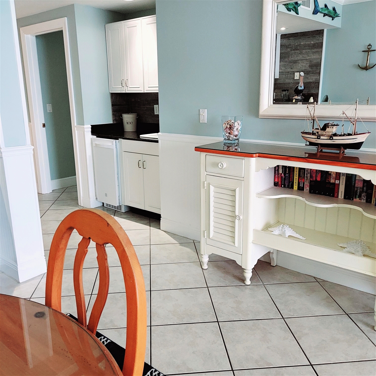 Wet Bar wiith Ice Maker