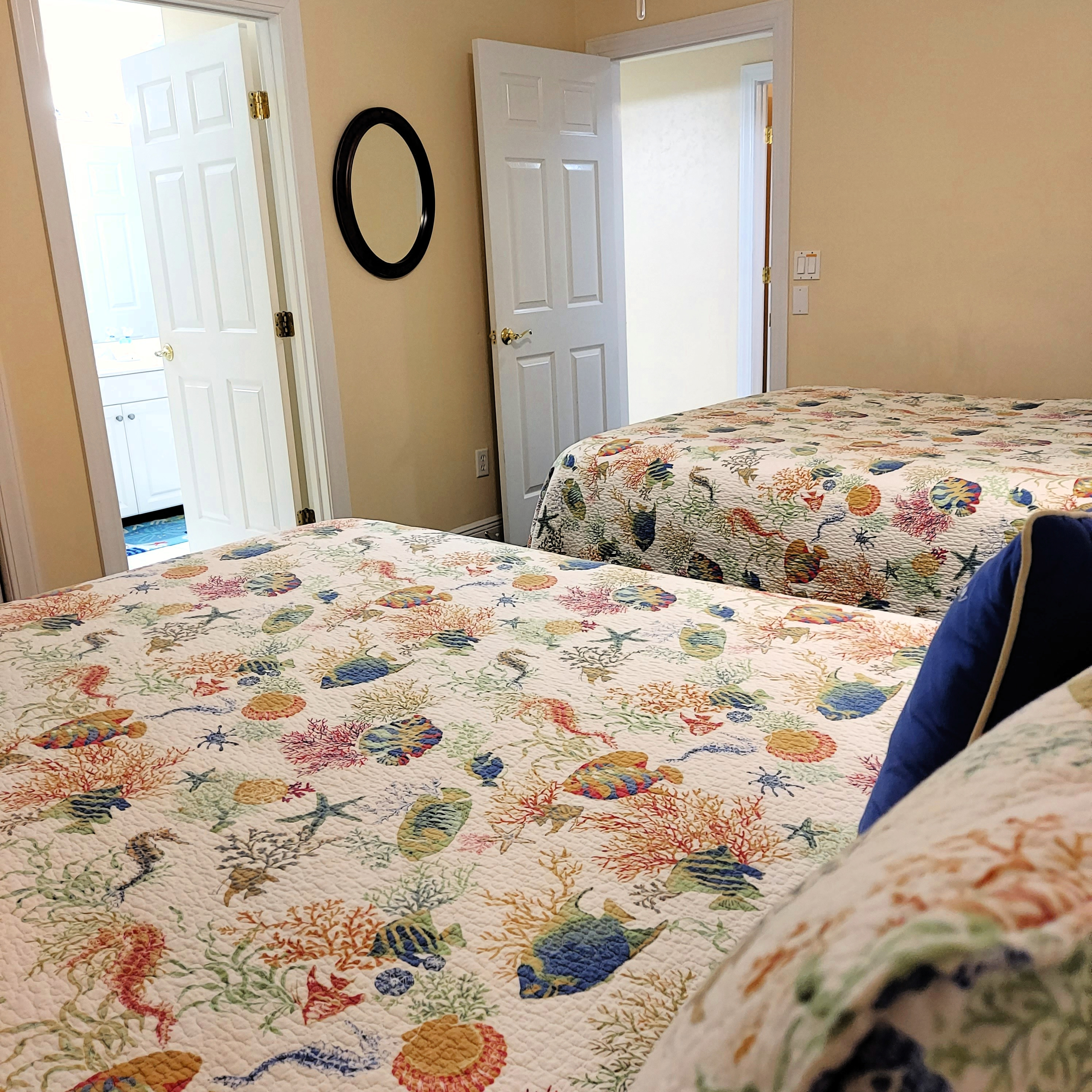 3rd Bedroom with Hall Bath Entrance