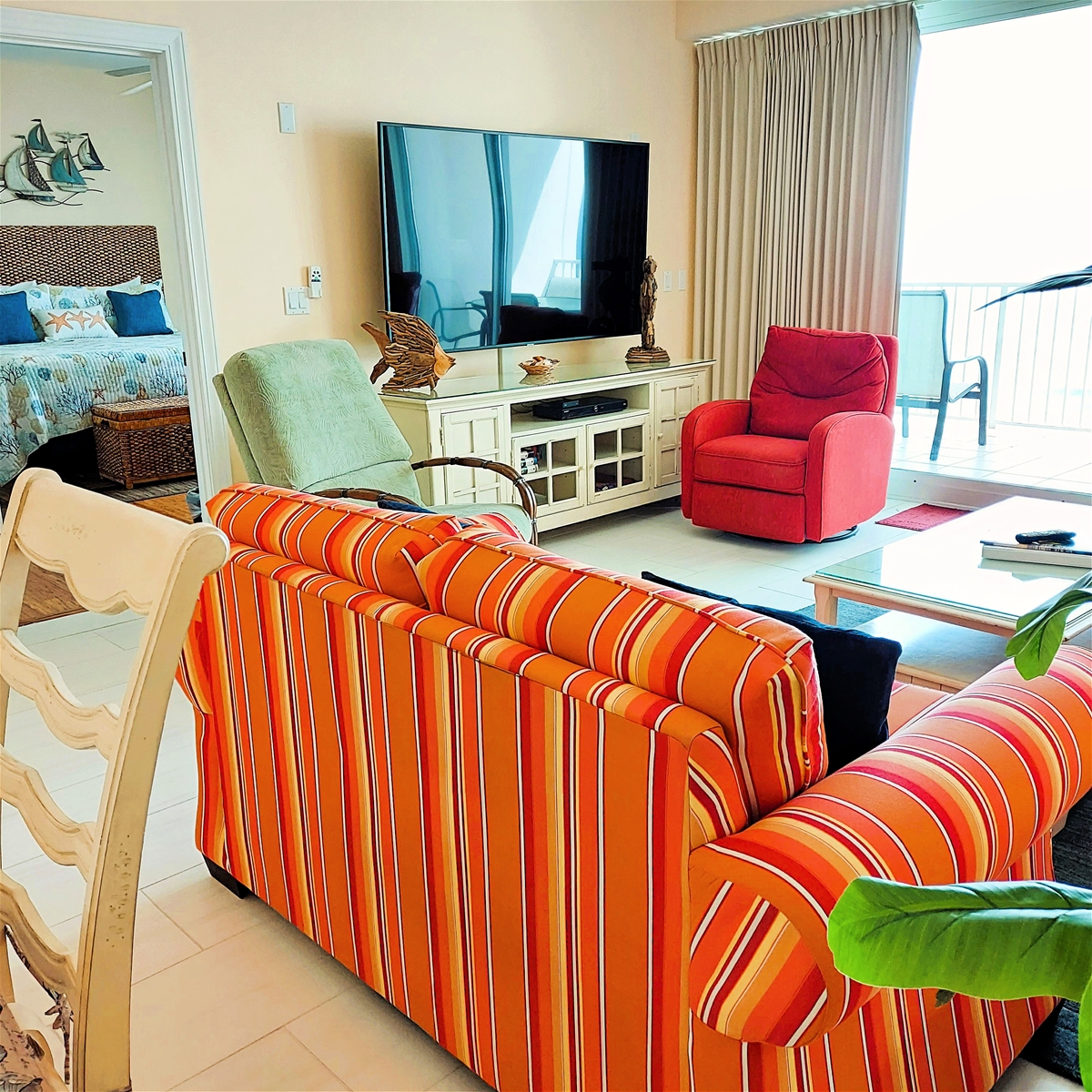 75 Inch Living Room TV