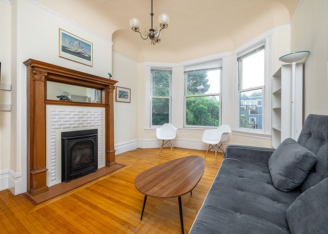 Central and Quiet Victorian Apt in Haight-Ashbury