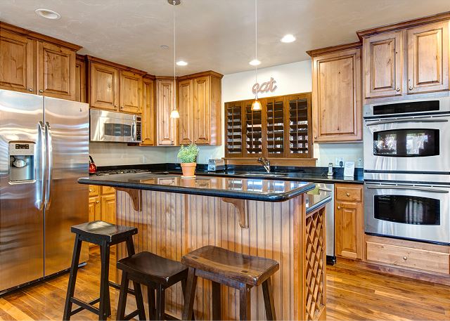 Fully Equipped Kitchen with Stainless and Granite - Deck off of Kitchen with BBQ and Hot Tub