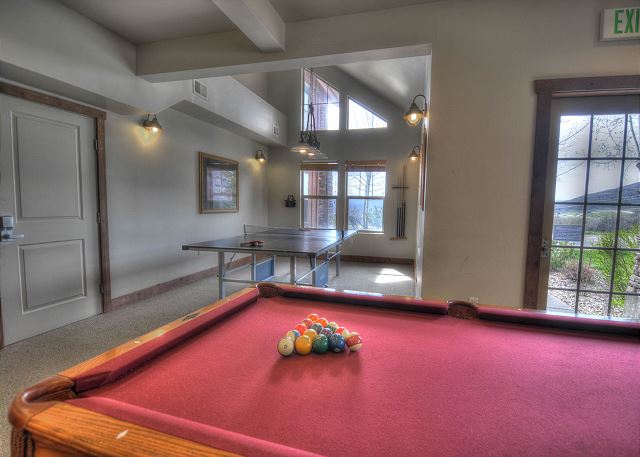 Fox Bay Clubhouse Pool and Ping Pong Table 
