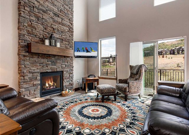 Great Space! Main Living Area with Fire Place and TV.