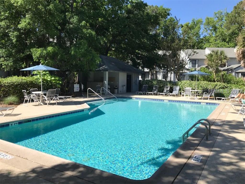 Ocean Breeze Villa 100 Vacation Rental in Hilton Head