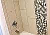 Seascape 3074 - Guest Bathroom with Shower and Tub