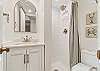 Seascape Villa 3018 - Guest Bathroom