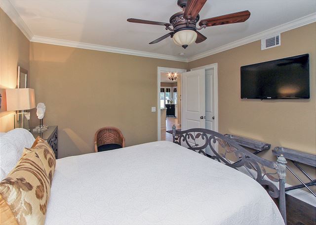 Queen Suite