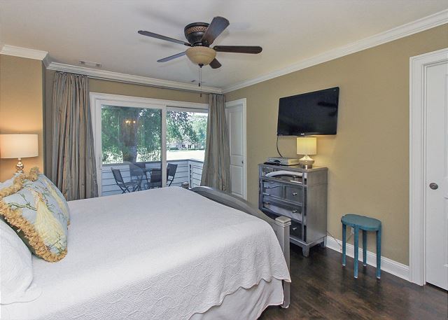 2nd Floor King Suite