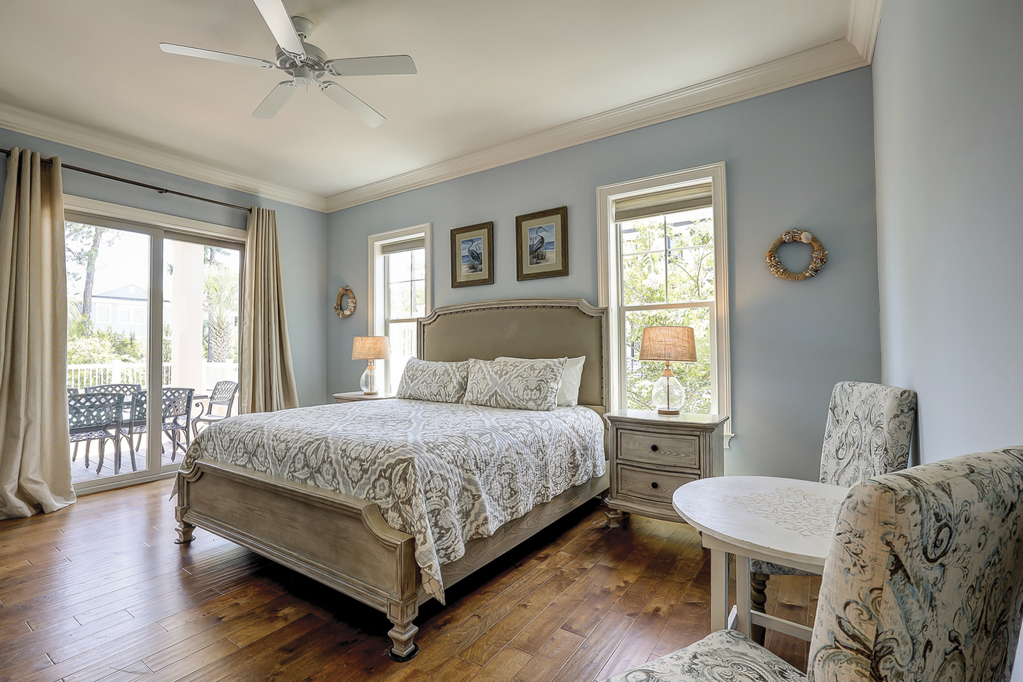 Main Floor King Suite