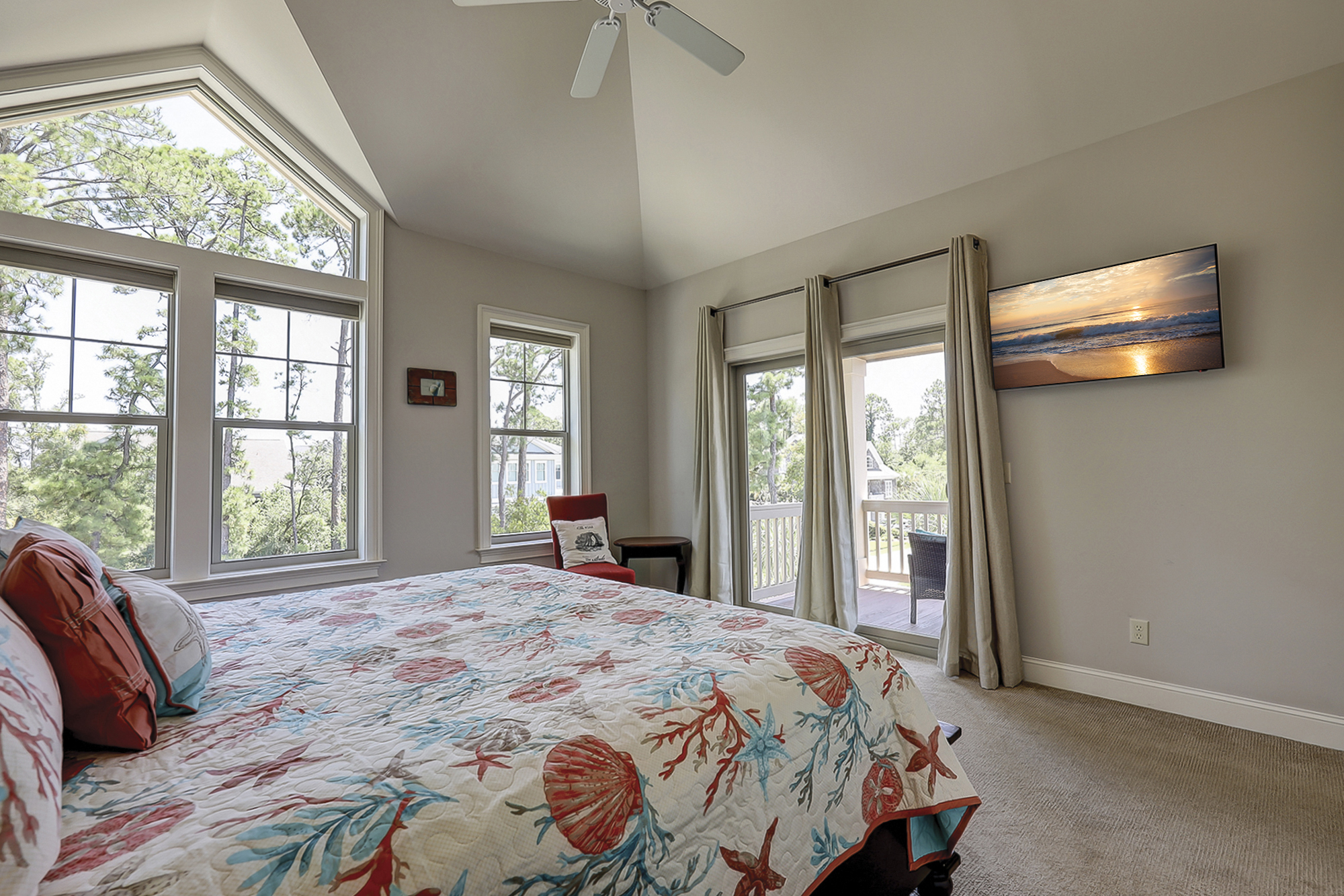 2nd Floor King Suite