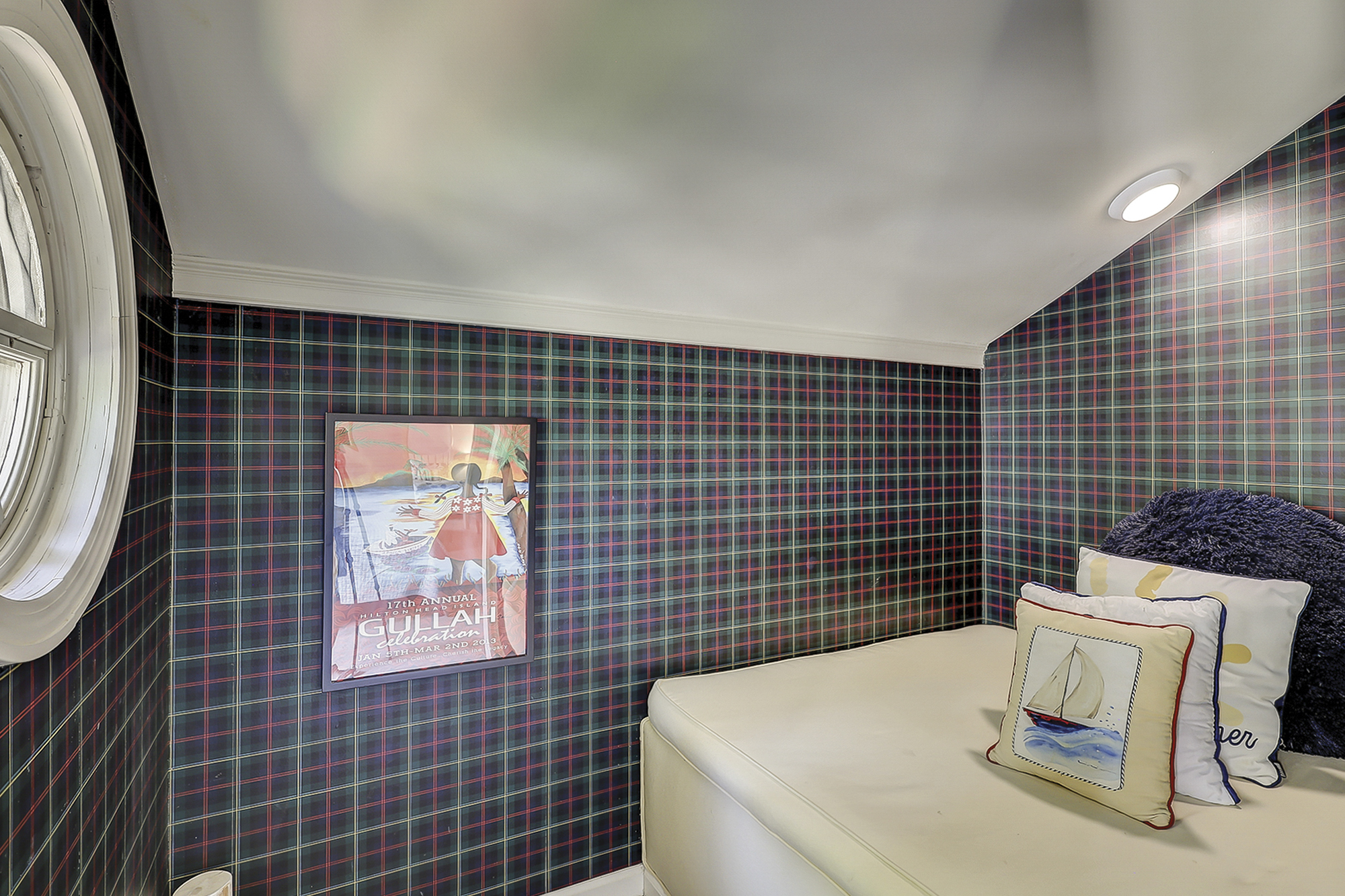 Nook off Twin Room
