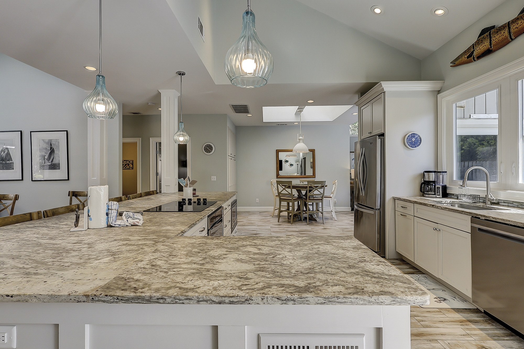 Kitchen to Side Seating Area