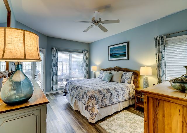 1st Floor King Suite