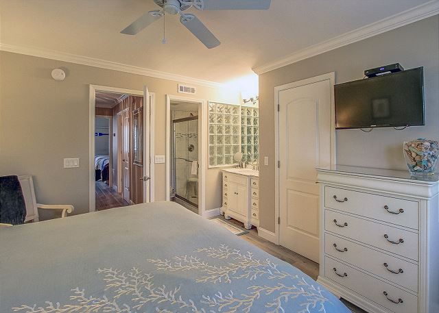 2nd Floor King Suite