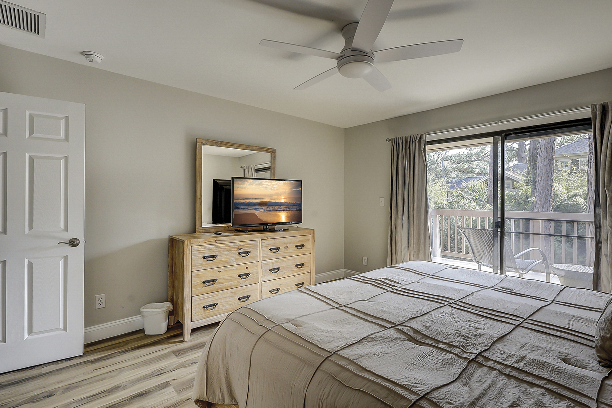 2nd Floor King Suite